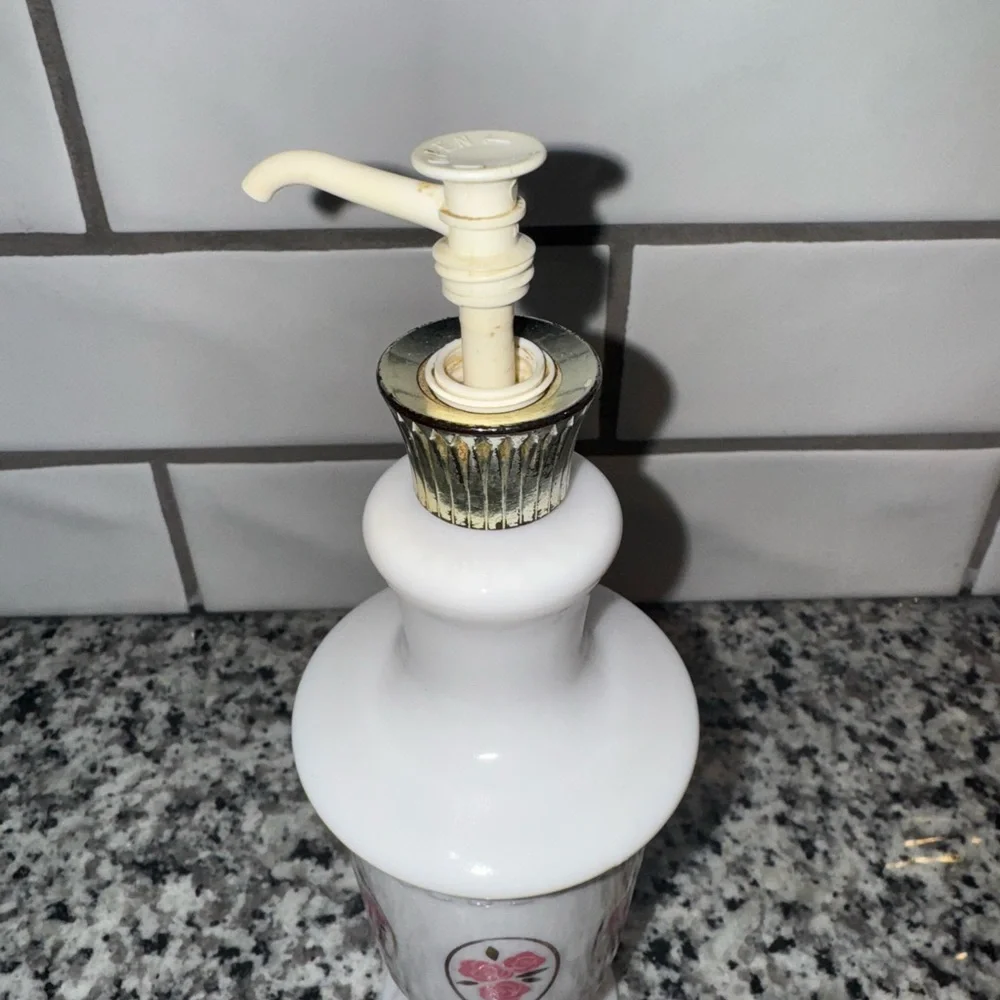 Vintage Jergens Lotion Milk‎ Glass Bottle with Original Pump Floral Grannycore